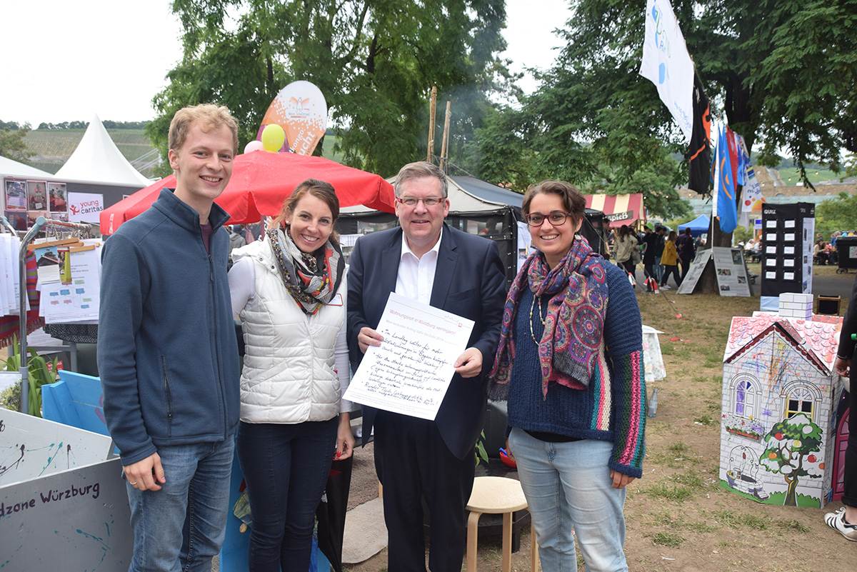 15_2018-06-29__c33838f6___18_06_23_U_D__Samstag___43__HP__Copyright_Caritas_Wuerzburg